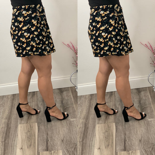 Mika Skort